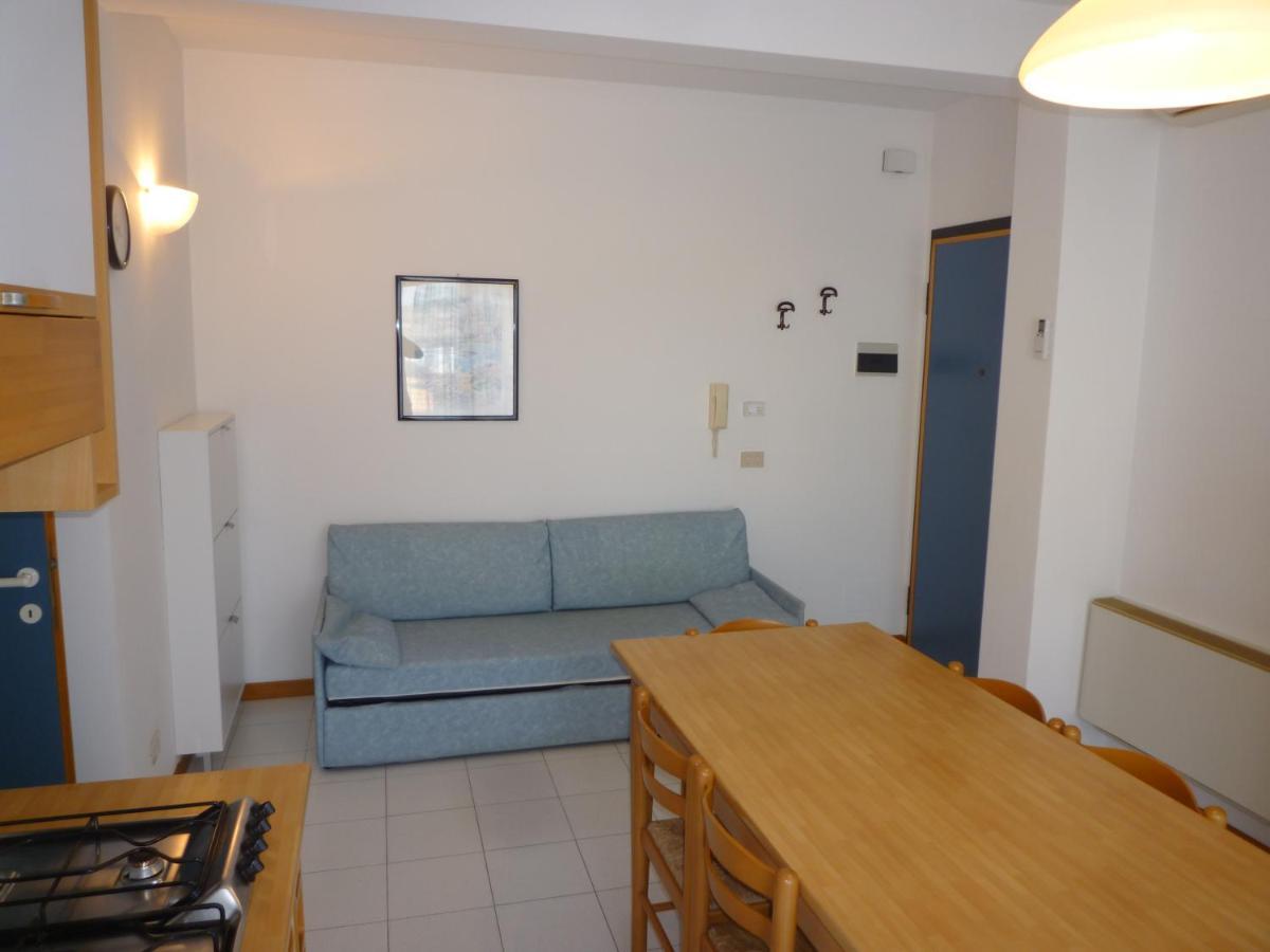 Bali Apartment ลิโดดิเยโซโล ภายนอก รูปภาพ