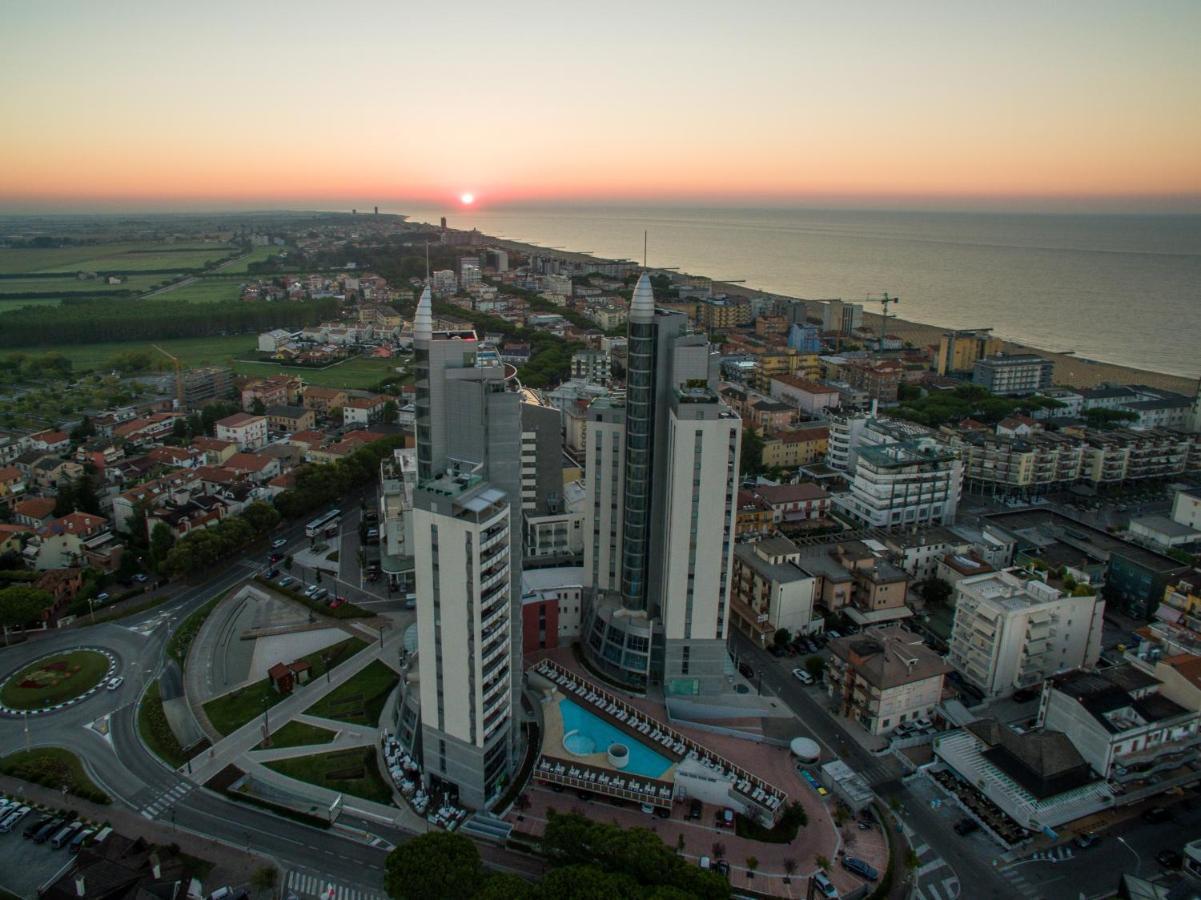 Bali Apartment ลิโดดิเยโซโล ภายนอก รูปภาพ
