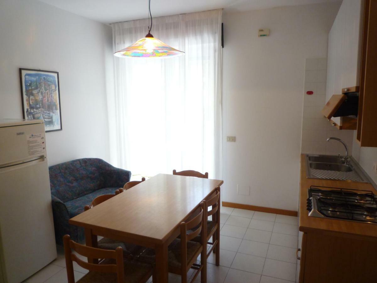Bali Apartment ลิโดดิเยโซโล ภายนอก รูปภาพ